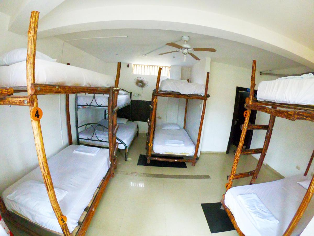 Kiwi Suites Hostel Montañita Buitenkant foto