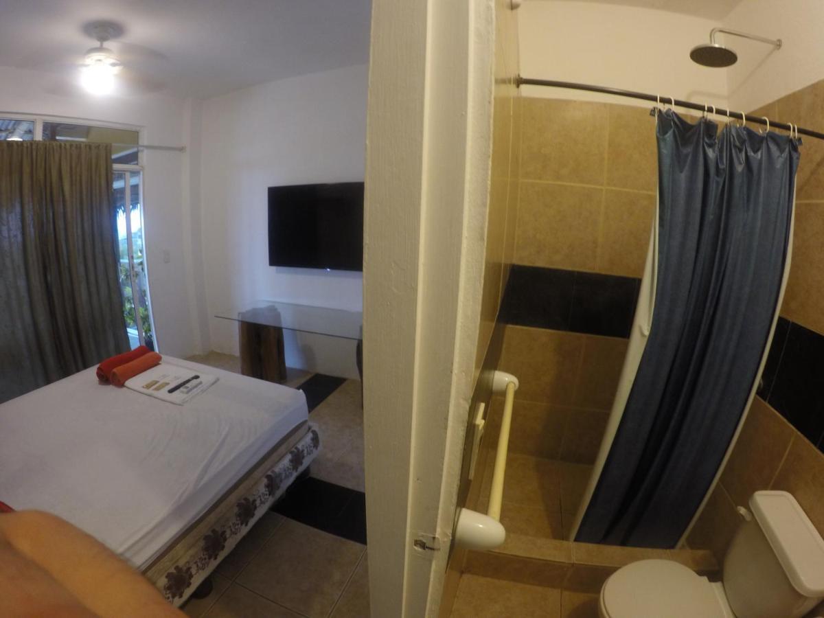 Kiwi Suites Hostel Montañita Buitenkant foto