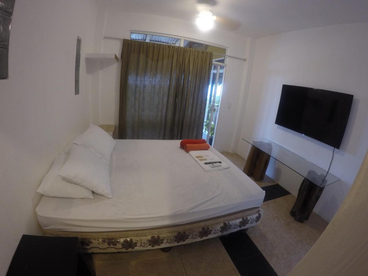 Kiwi Suites Hostel Montañita Buitenkant foto