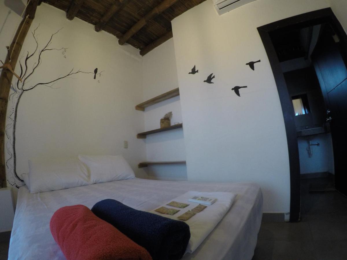Kiwi Suites Hostel Montañita Buitenkant foto