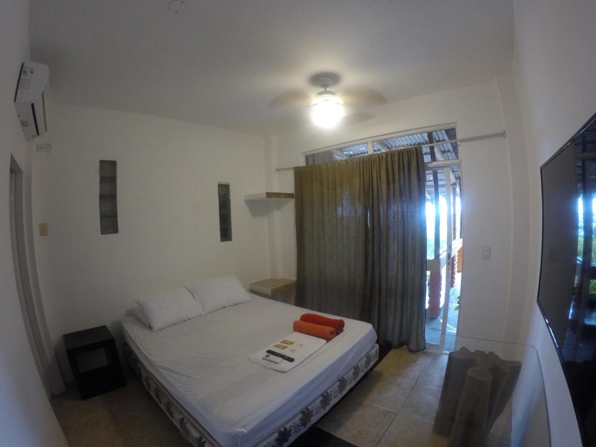 Kiwi Suites Hostel Montañita Buitenkant foto
